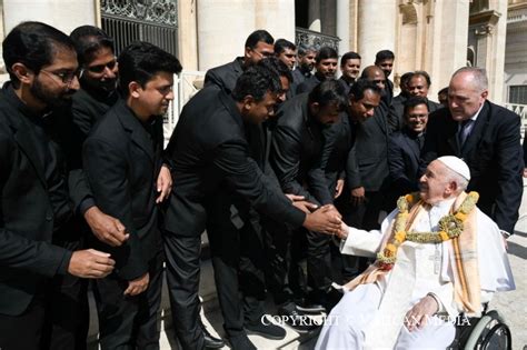 what is the virtue of charity|The Virtue of Charity explained (also with examples) by Pope .
